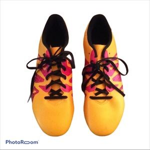 Adidas boys soccer cleats orange pink black US 4.